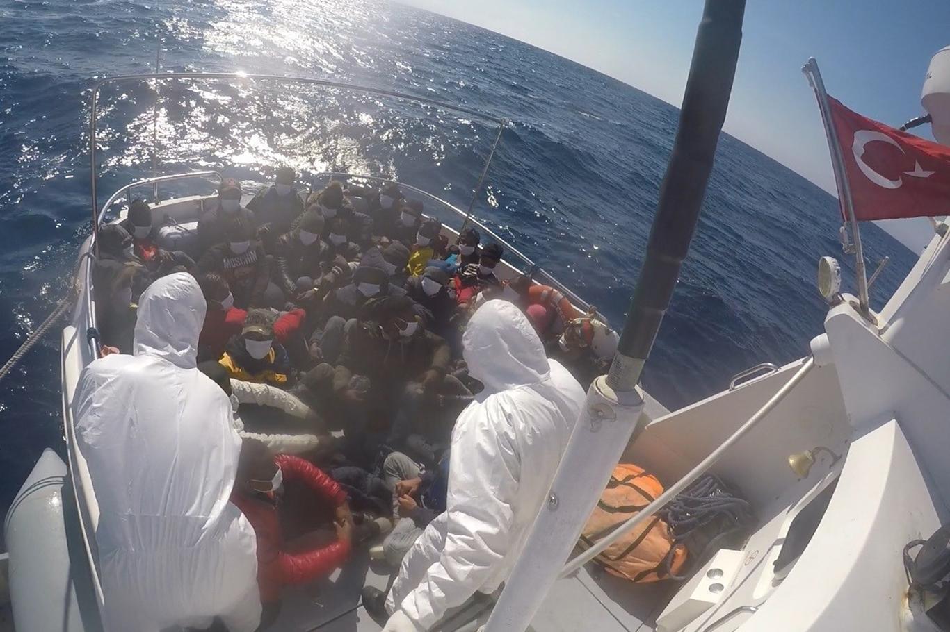 31 irregular migrants rescued off western Turkey